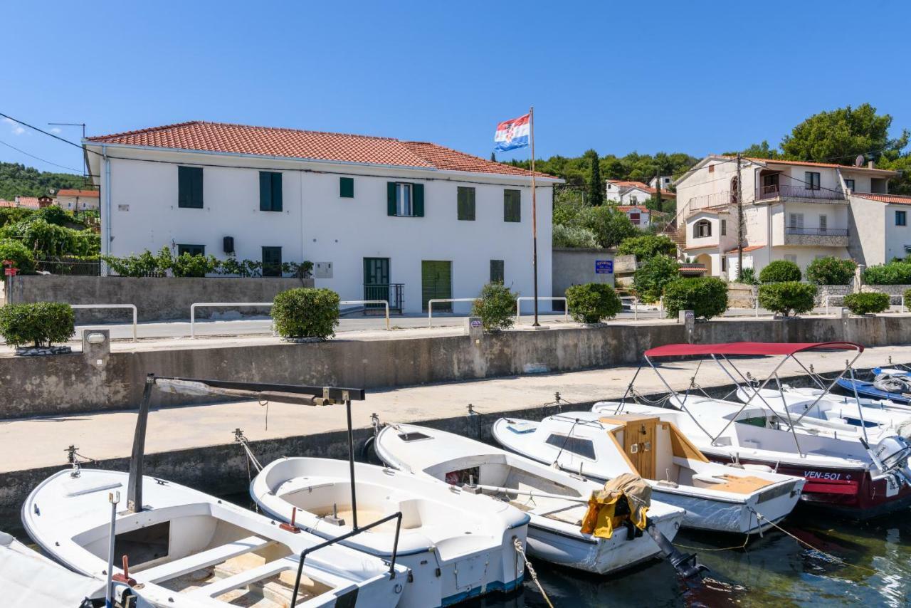 Apartment Porat Trogir Exteriör bild